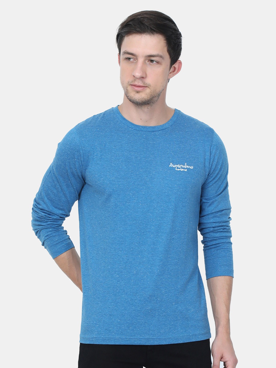 

Masculino Latino Men Blue T-shirt