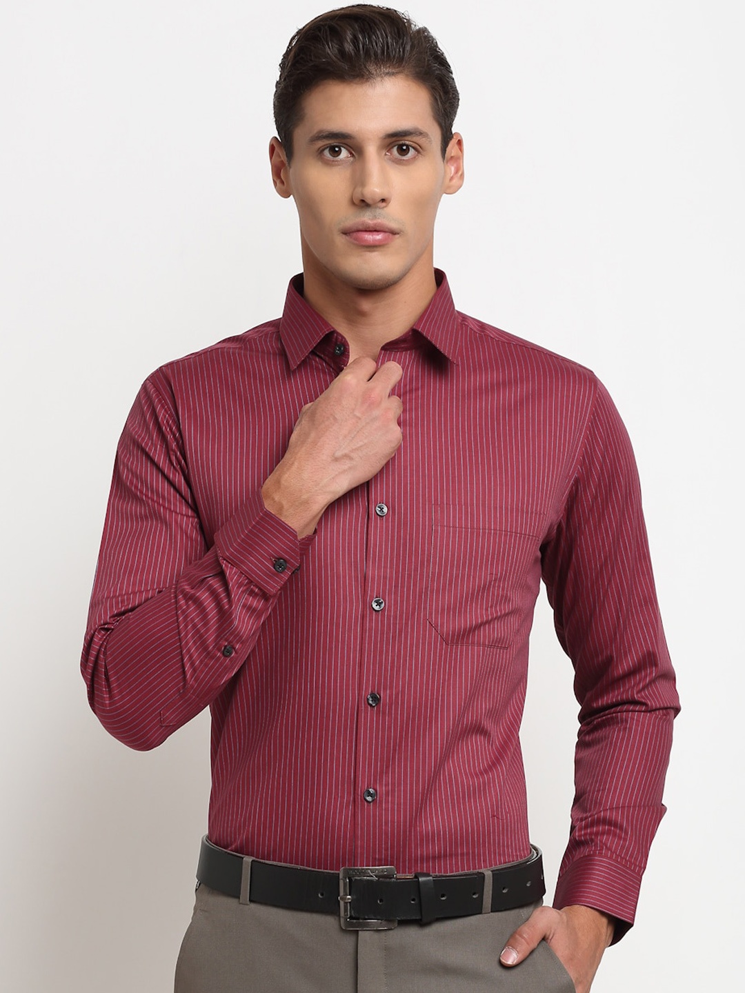 

FINNOY Men Maroon Slim Fit Giza Cotton Striped Formal Shirt
