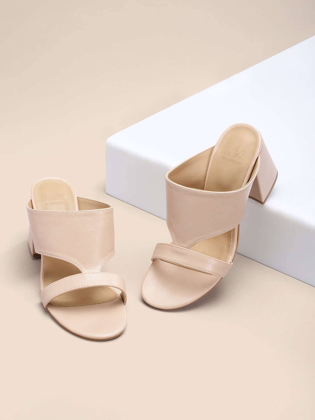 

her by invictus Women Nude-Coloured Solid Heeled Mules