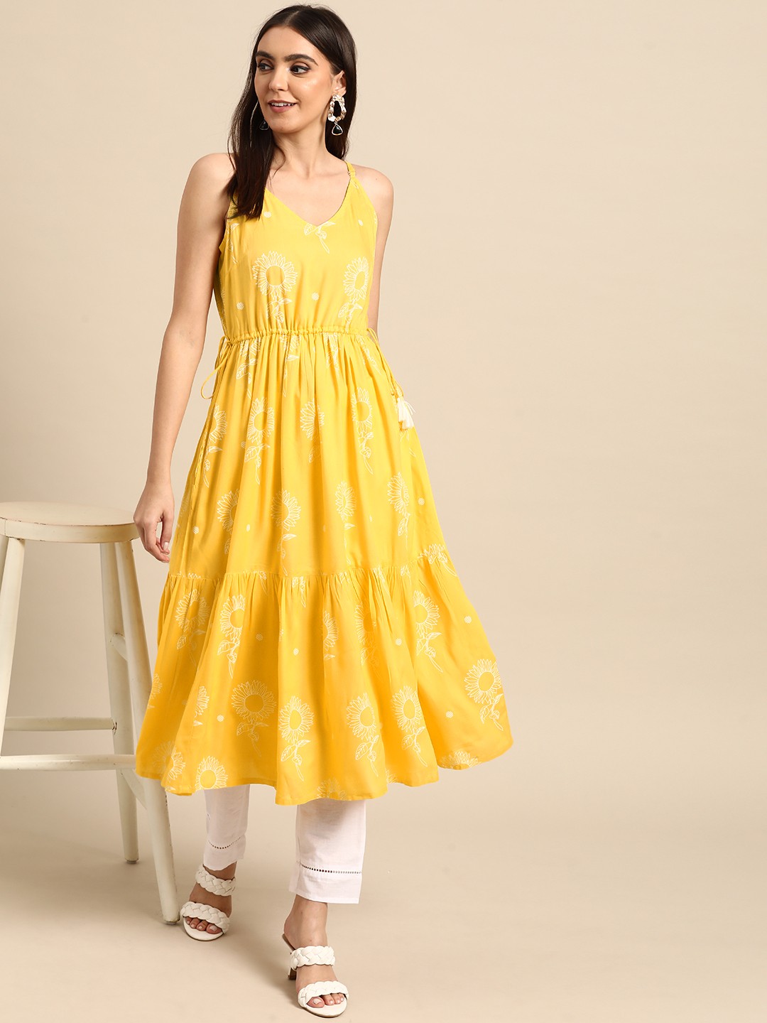 

Anouk Women Yellow & White Floral Printed Tiered Kurta
