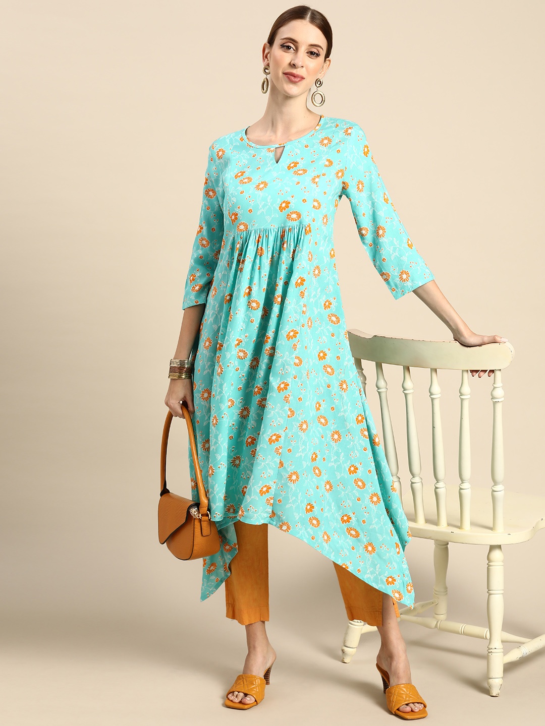 

Anouk Phool-Bazaar Women Blue & Orange Floral Printed Asymmetric A-Line Kurta