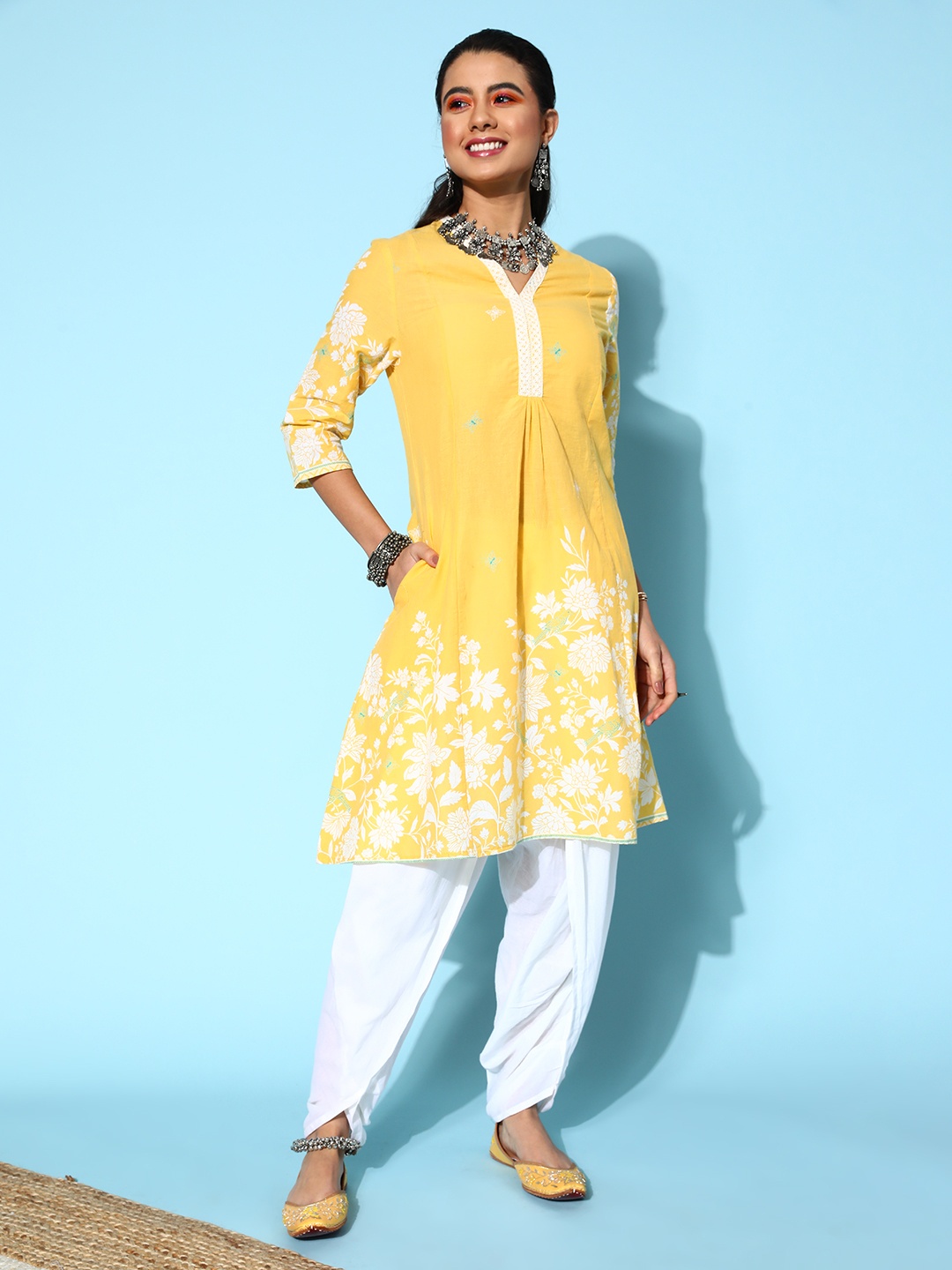

Anouk Floral Pure Cotton Elevated Bottom Kurta Set, Yellow