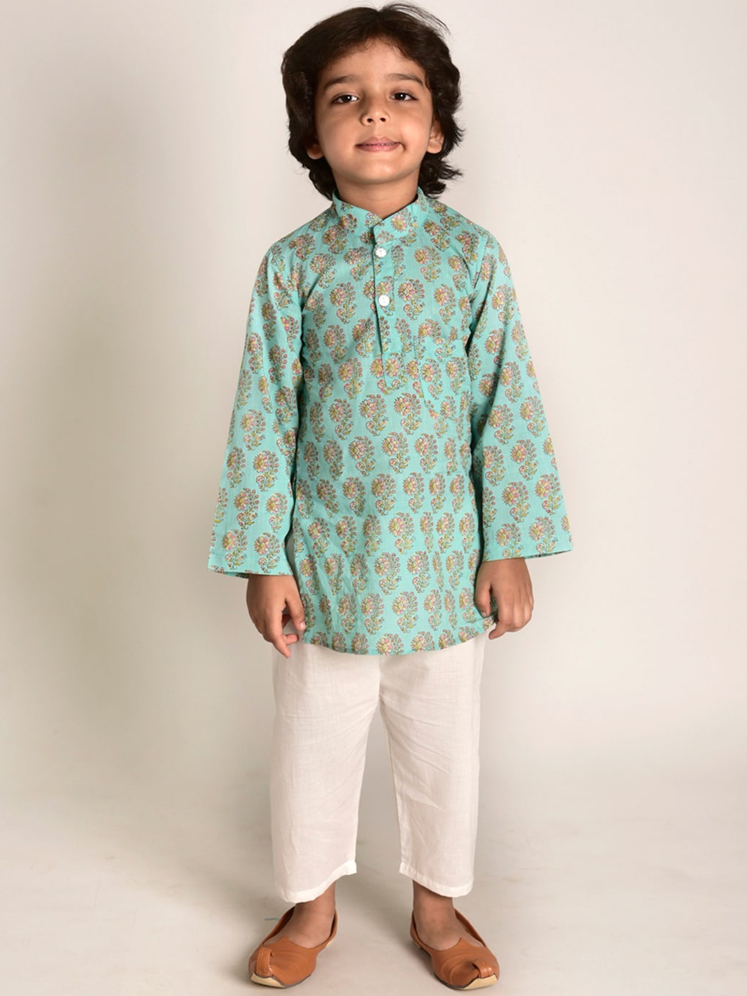 

CUTE LEMONS Boys Green Floral Printed Regular Pure Cotton Kurta with Pyjamas