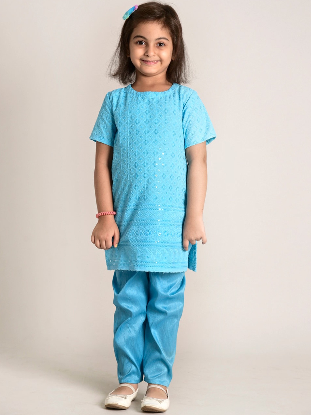 

CUTE LEMONS Girls Blue Embroidered Regular Pure Cotton Kurti with Trousers