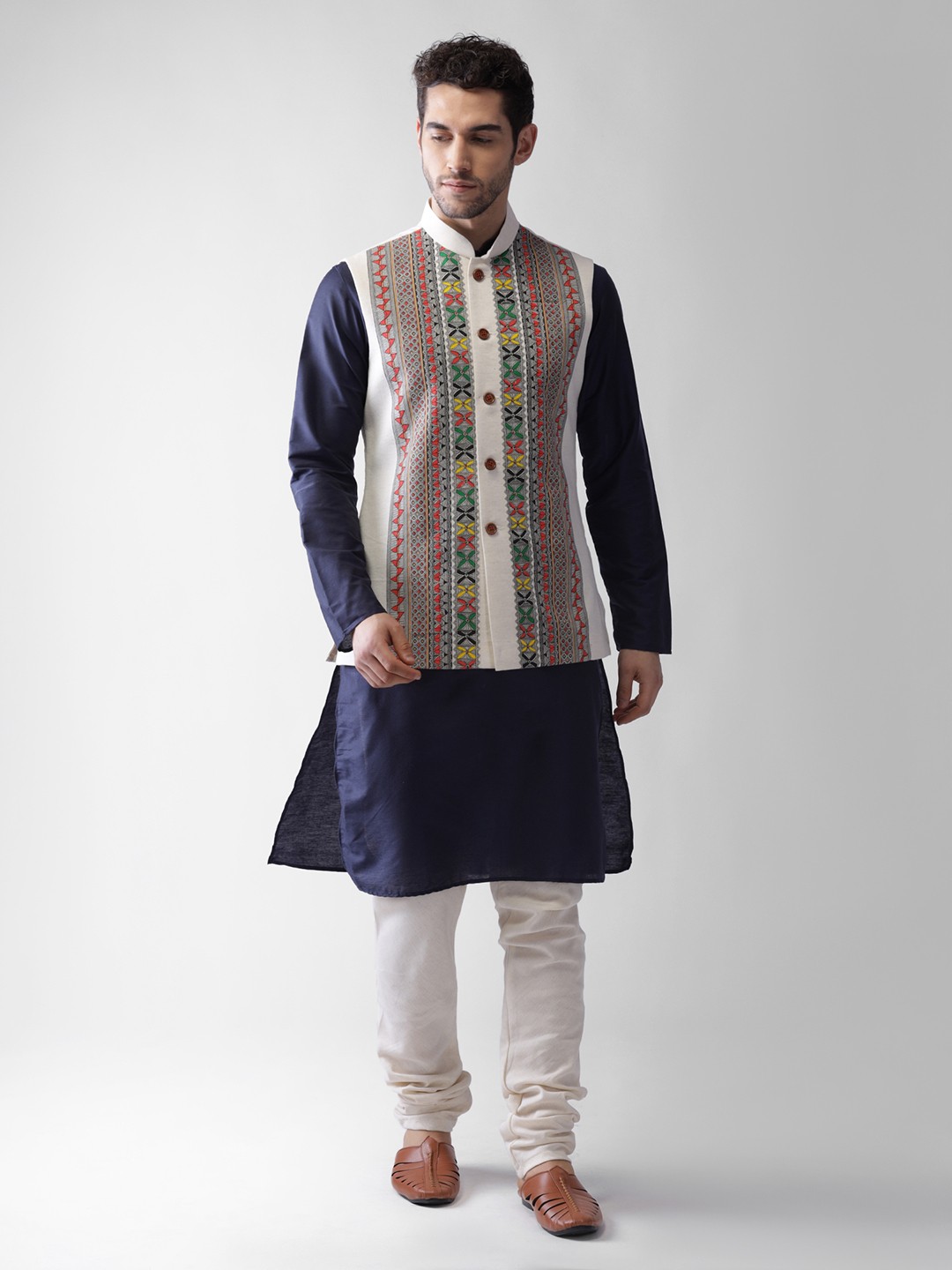 

KISAH Men Navy Blue Regular Kurta with Pyjamas & Nehru Jacket