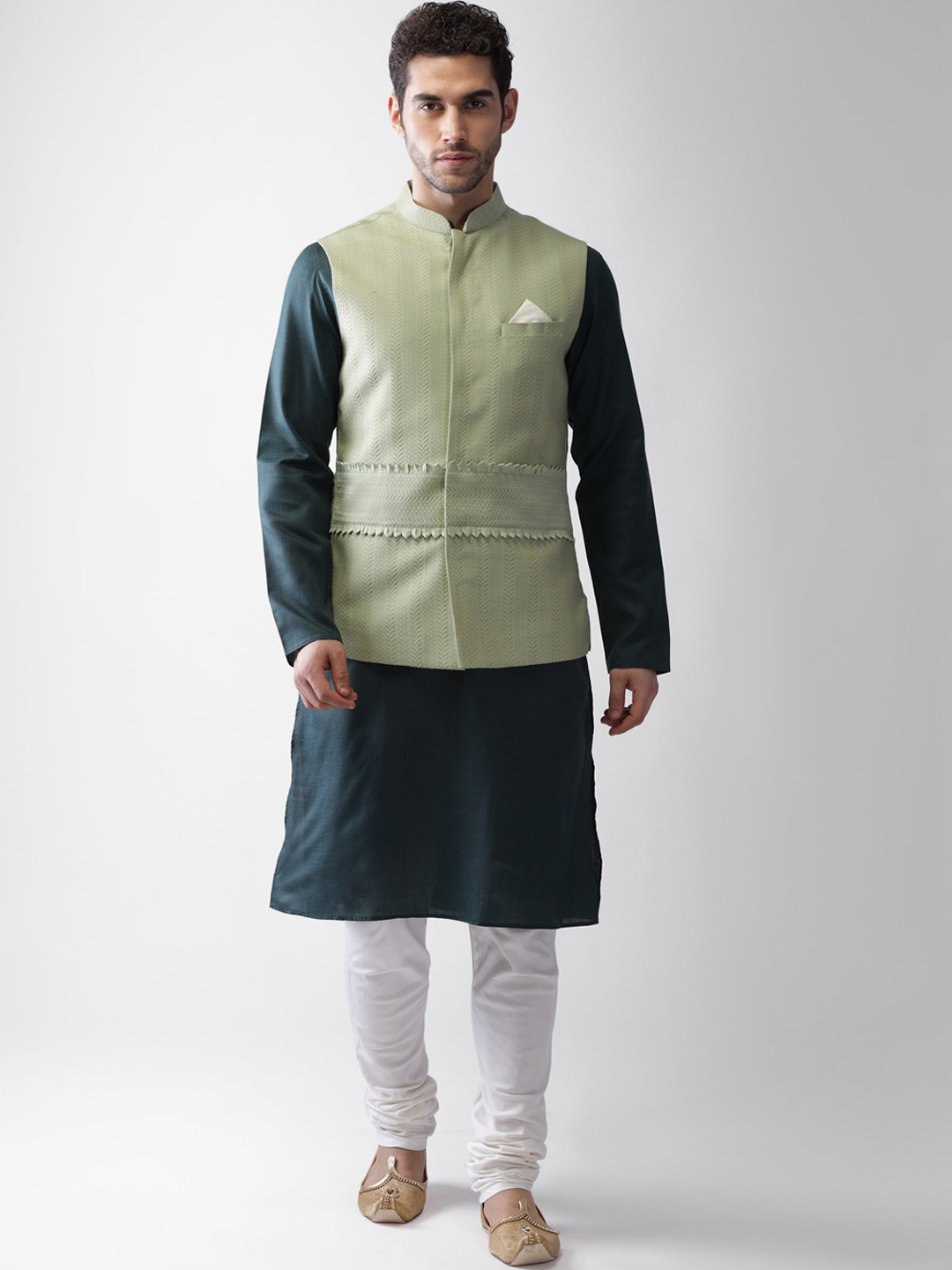 

KISAH Men Green Regular Kurta with Churidar