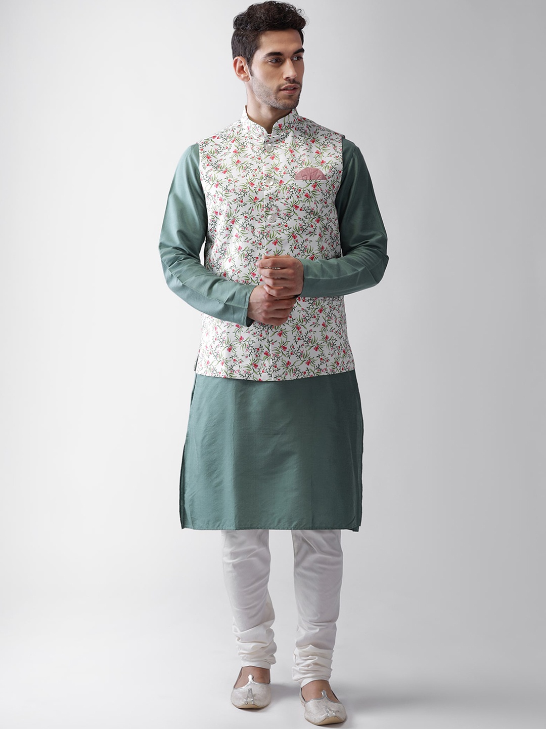 

KISAH Men Green Regular Kurta with Churidar