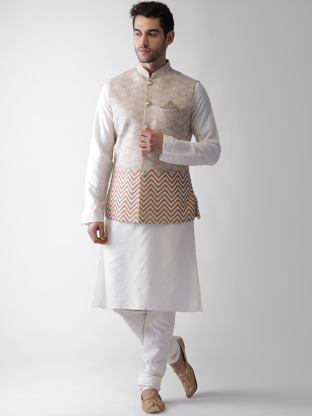 

KISAH Men Gold-Toned Regular Kurta Pyjamas with Jacket