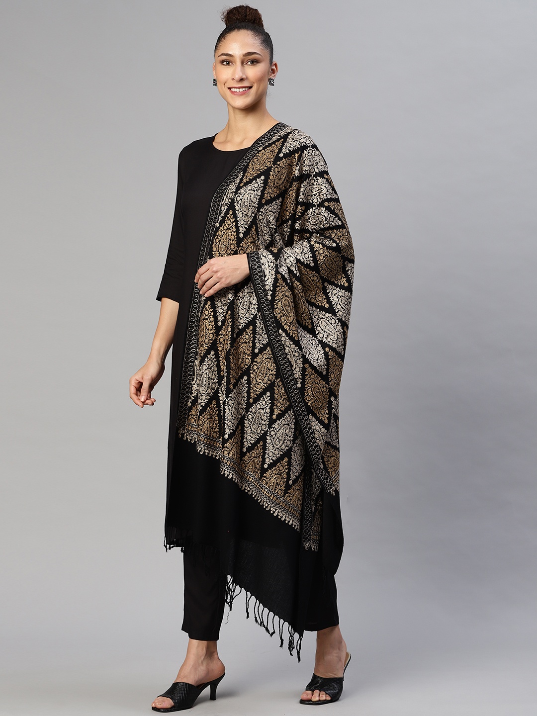 

WEAVERS VILLA Women Black Embroidered Stole