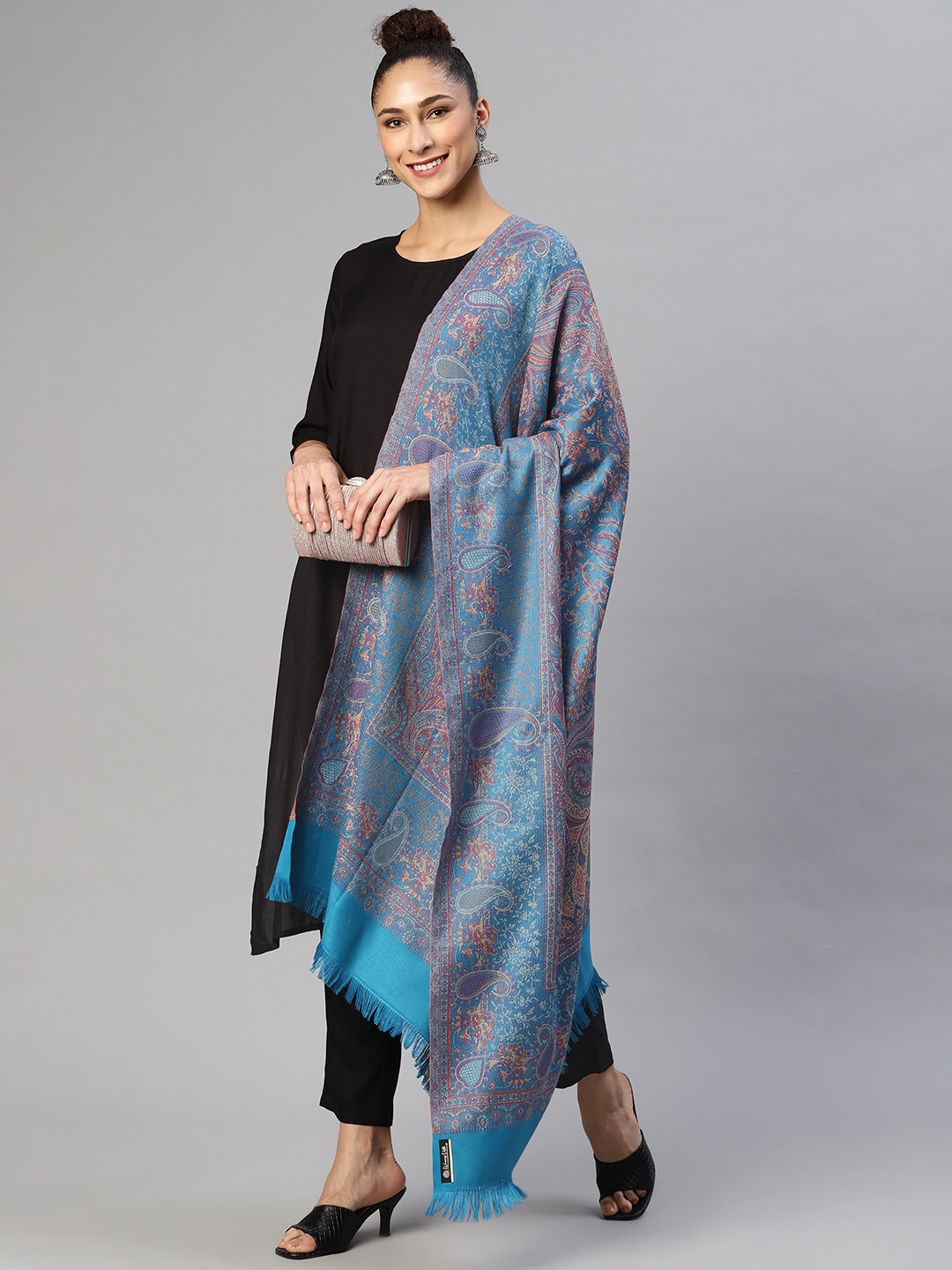 

WEAVERS VILLA Women Rose colored Woollen Shawl, Turquoise blue