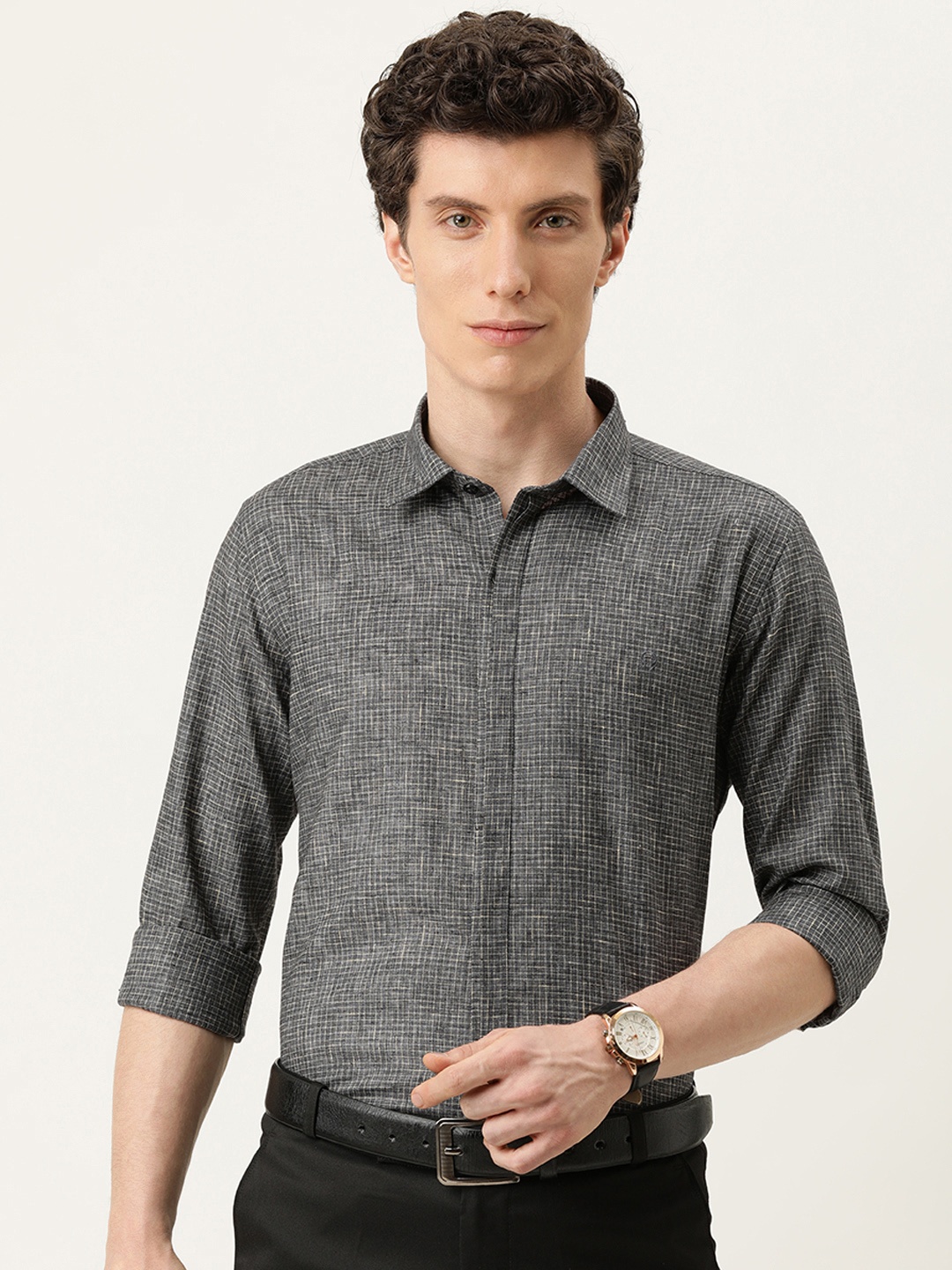 

COUPER & COLL Men Black Premium Slim Fit Micro Checks Opaque Checked Casual Shirt
