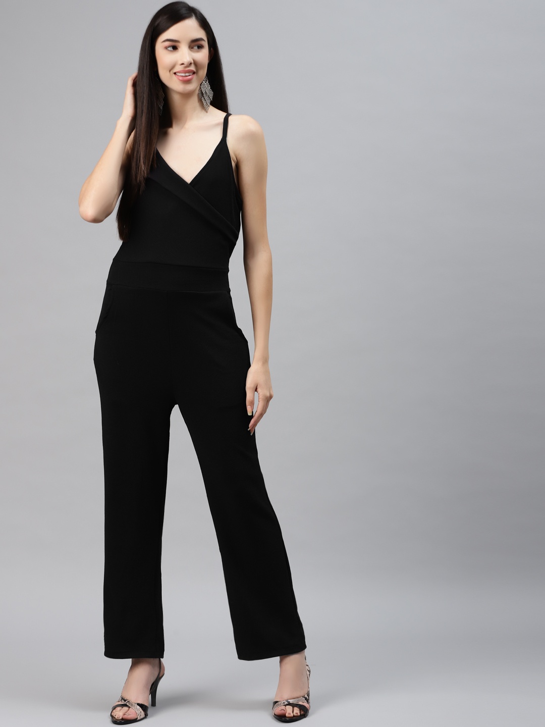 

Sasimo Black Sleeveless Basic Jumpsuit