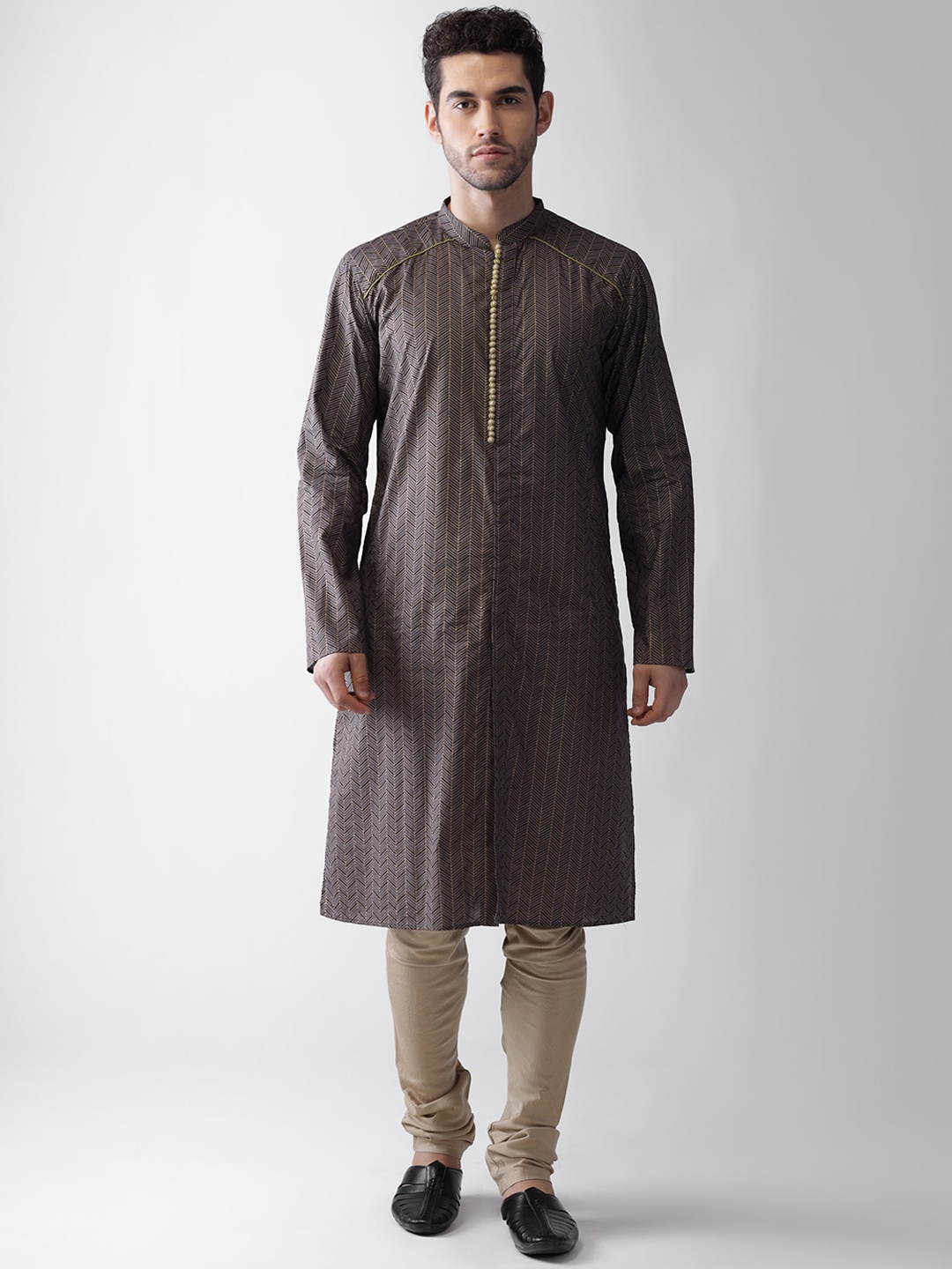 

KISAH Men Black Regular Kurta with Pyjamas