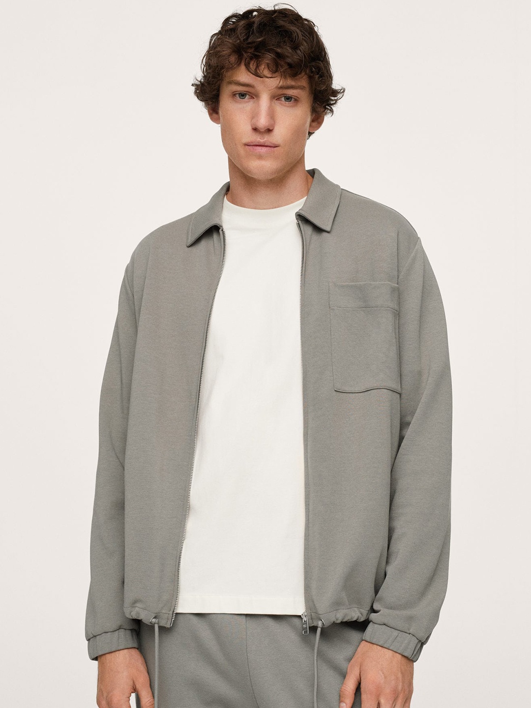 

MANGO MAN Grey Solid Sweatshirt