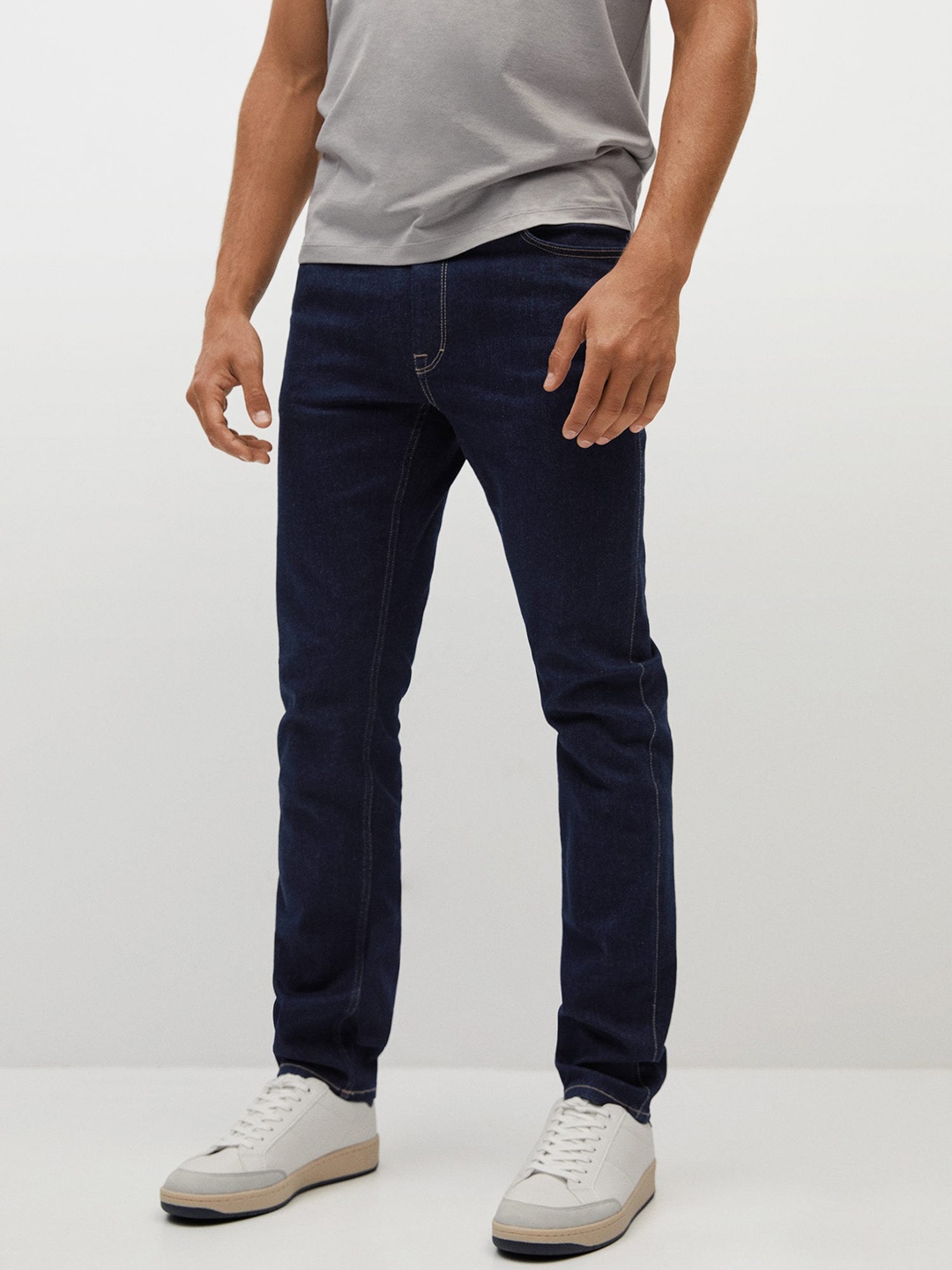 

MANGO MAN Navy Blue Patrick Slim Fit Stretchable Jeans