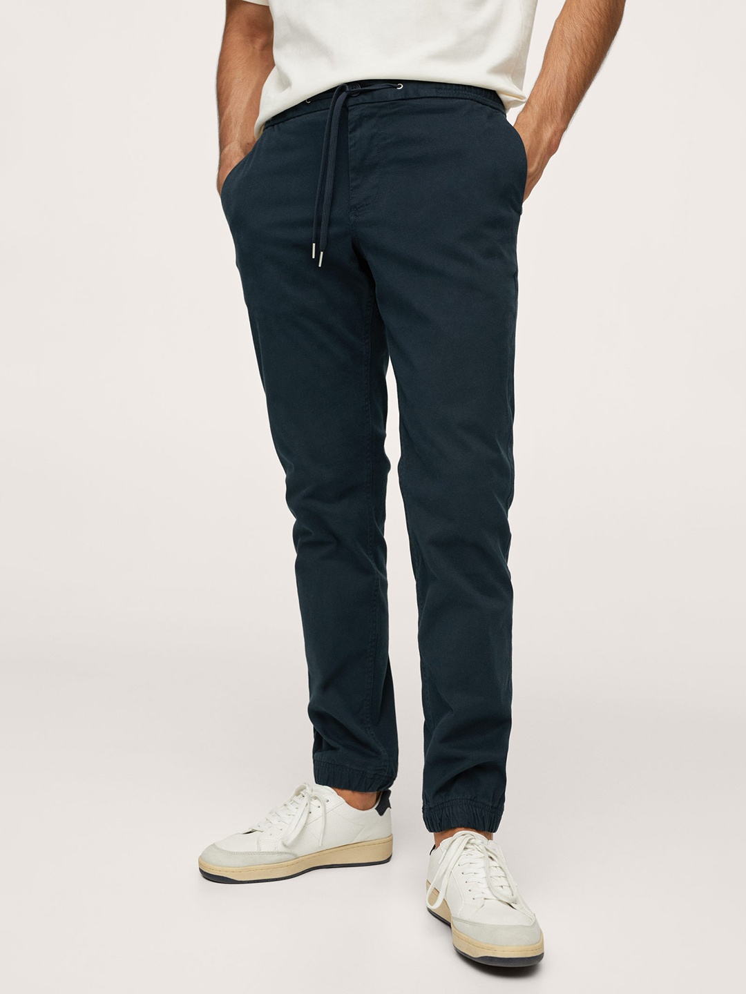 

MANGO MAN Navy Blue Regular Fit Solid Joggers