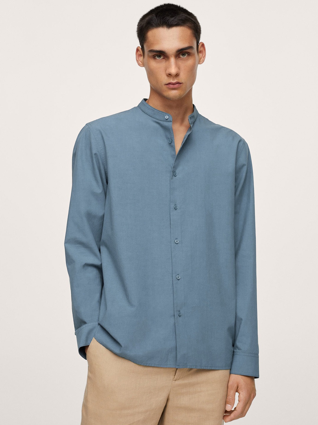 

MANGO MAN Men Blue Solid Casual Shirt