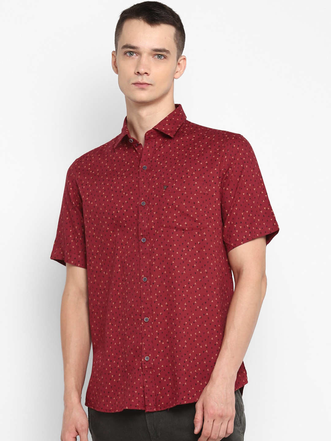 

Turtle Men Red Slim Fit Opaque Printed Formal Shirt