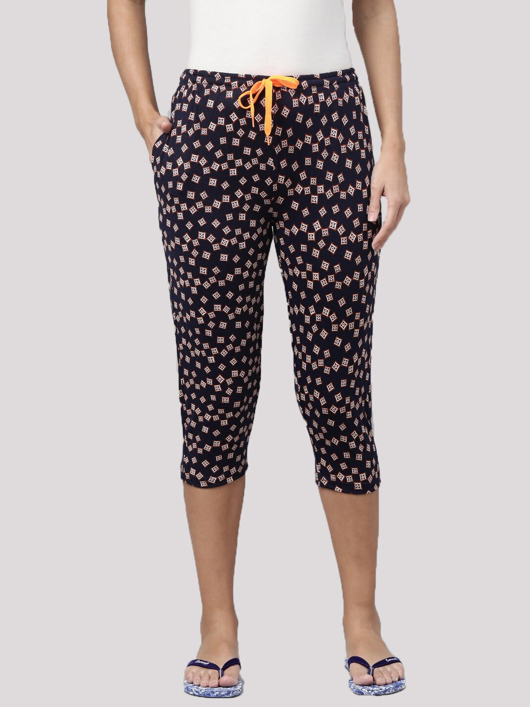 

Kryptic Women Navy Blue & Beige Printed Pure Cotton Capris