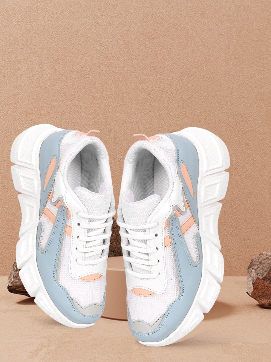 

Alishtezia Women White & Grey Mid-Top Walking Shoes