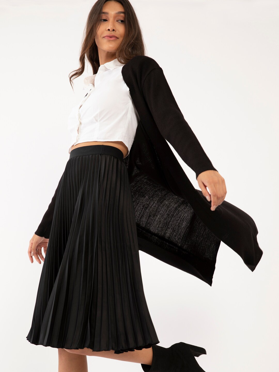 

Zink London Women Black Acrylic Longline Shrug