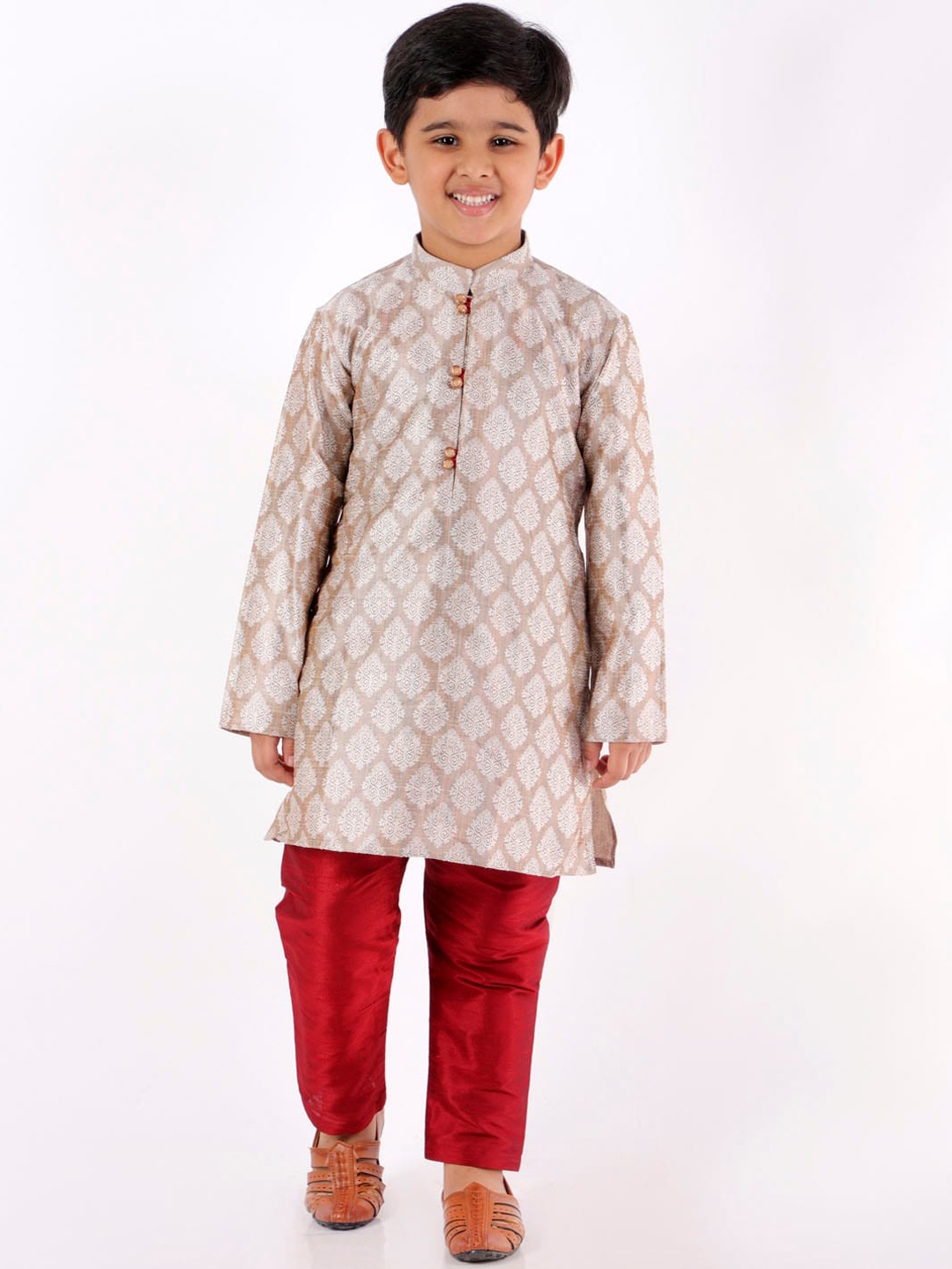 

YK Boys Beige Ethnic Motifs Regular Kurta with Pyjamas