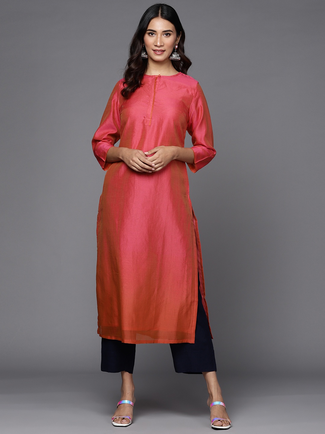 

Fabindia Women Pink Keyhole Neck Kurta