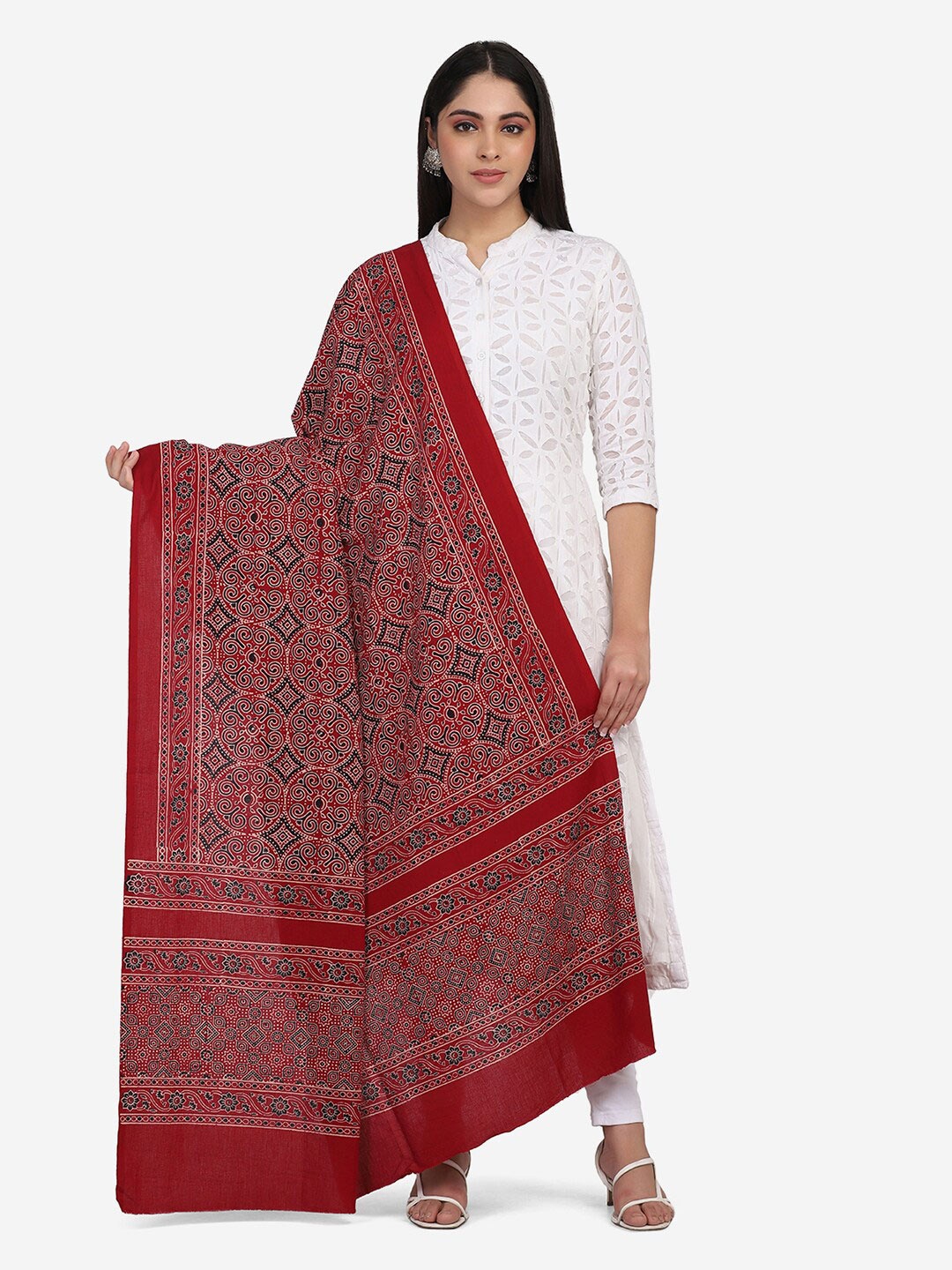 

THE WEAVE TRAVELLER Red & Black Ethnic Motifs Printed Pure Cotton Block Print Dupatta