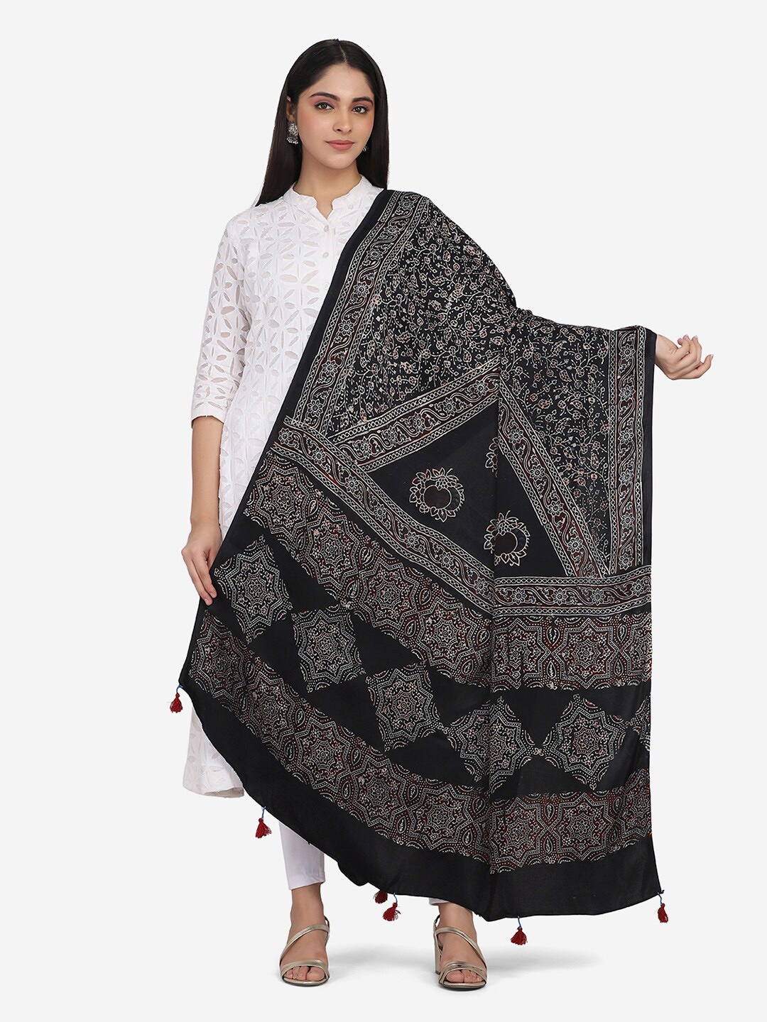

THE WEAVE TRAVELLER Black & White Ethnic Motifs Printed Viscose Rayon Block Print Dupatta