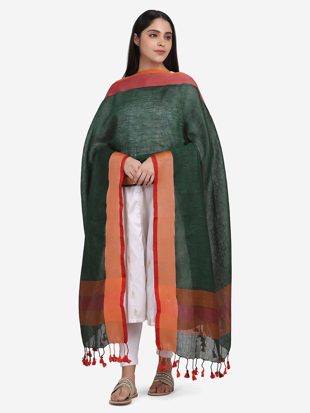 

THE WEAVE TRAVELLER Green & Red Linen Dupatta with Zari