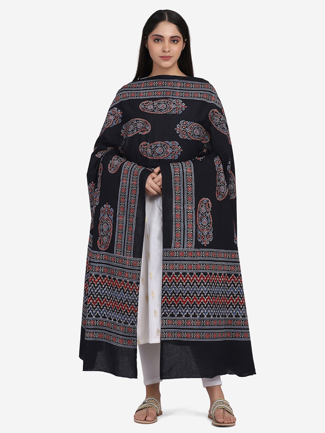 

THE WEAVE TRAVELLER Black & Maroon Ethnic Motifs Printed Pure Cotton Block Print Dupatta