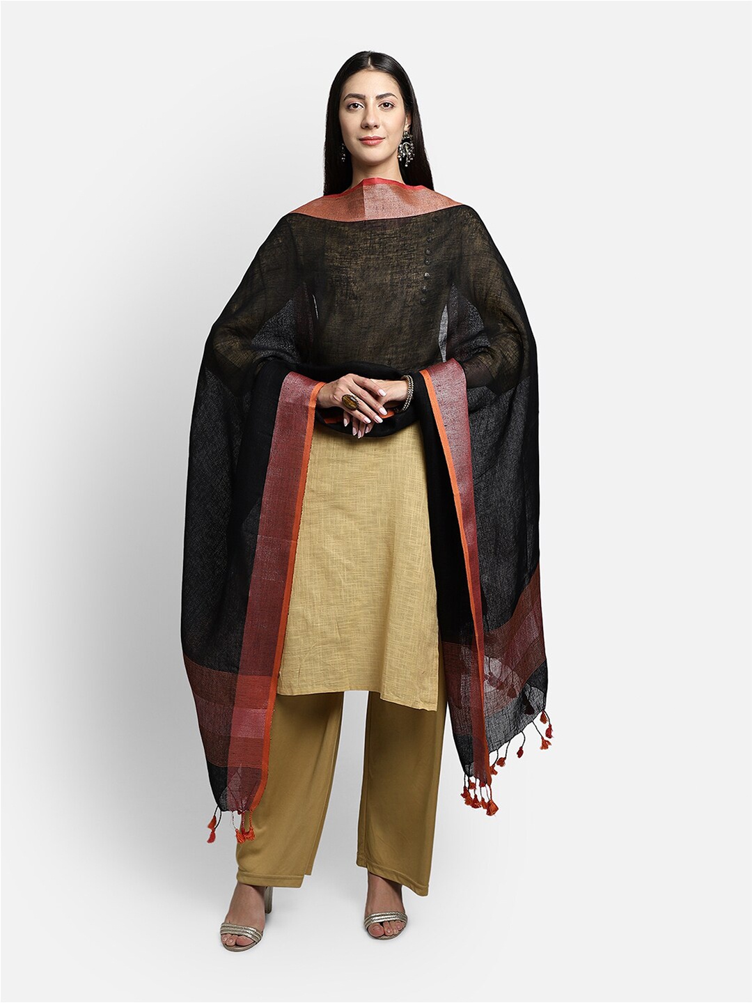 

THE WEAVE TRAVELLER Black & Peach-Coloured Linen Dupatta with Zari & Pom Pom