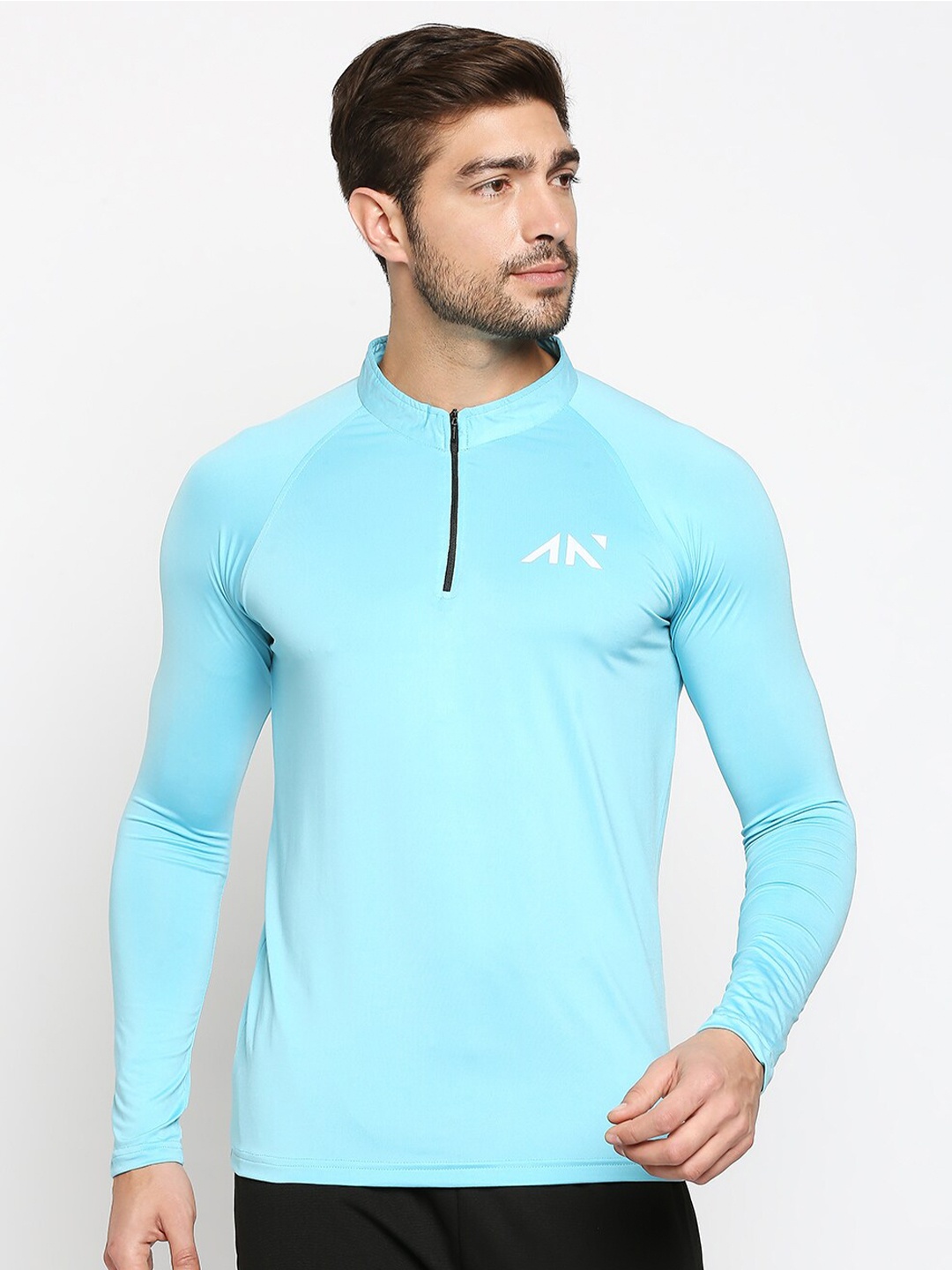 

AESTHETIC NATION Men Blue Henley Neck Slim Fit Semi Compression Zip T-shirt