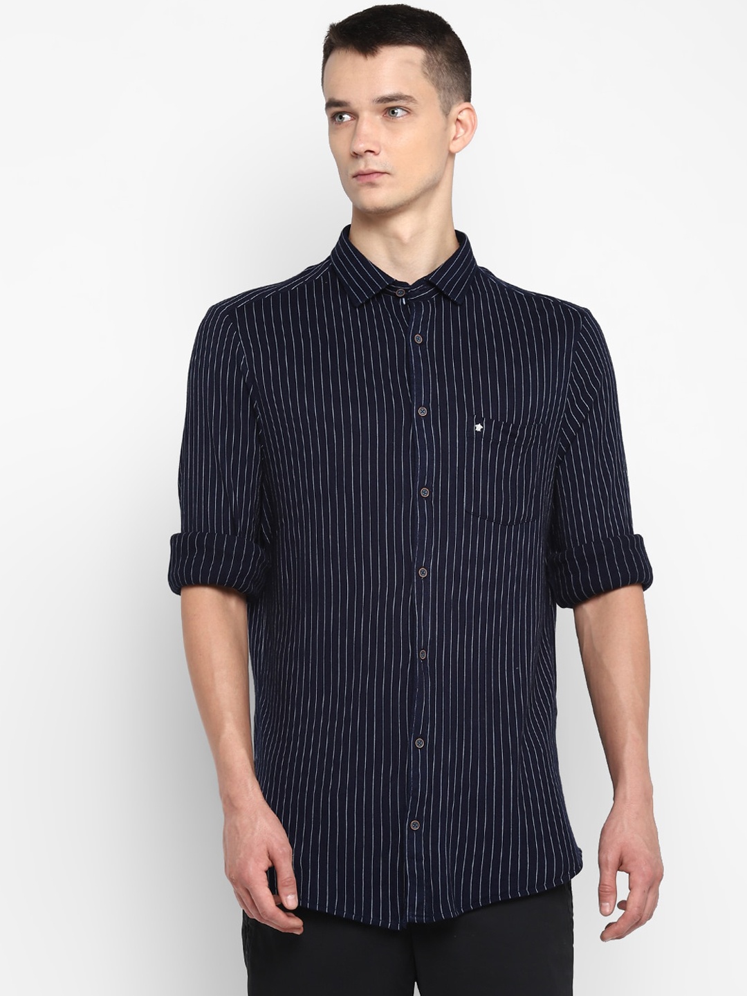 

Turtle Men Navy Blue Skinny Fit Opaque Striped Casual Shirt
