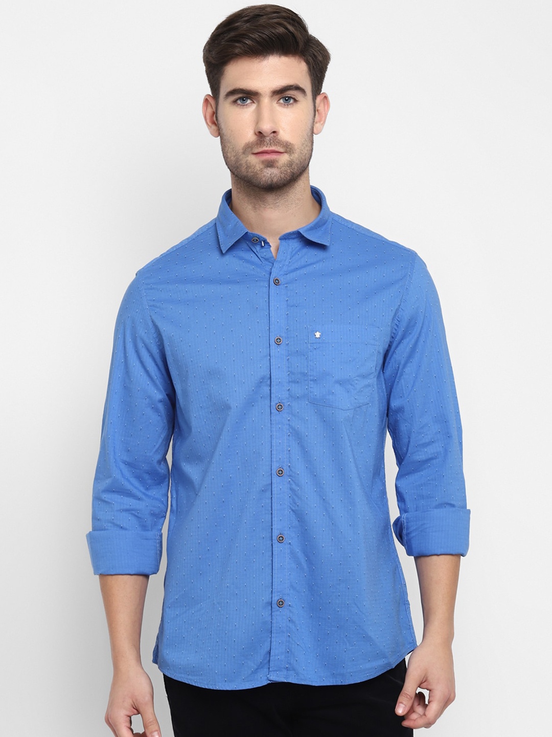 

Turtle Men Blue Slim Fit Opaque Printed Casual Shirt