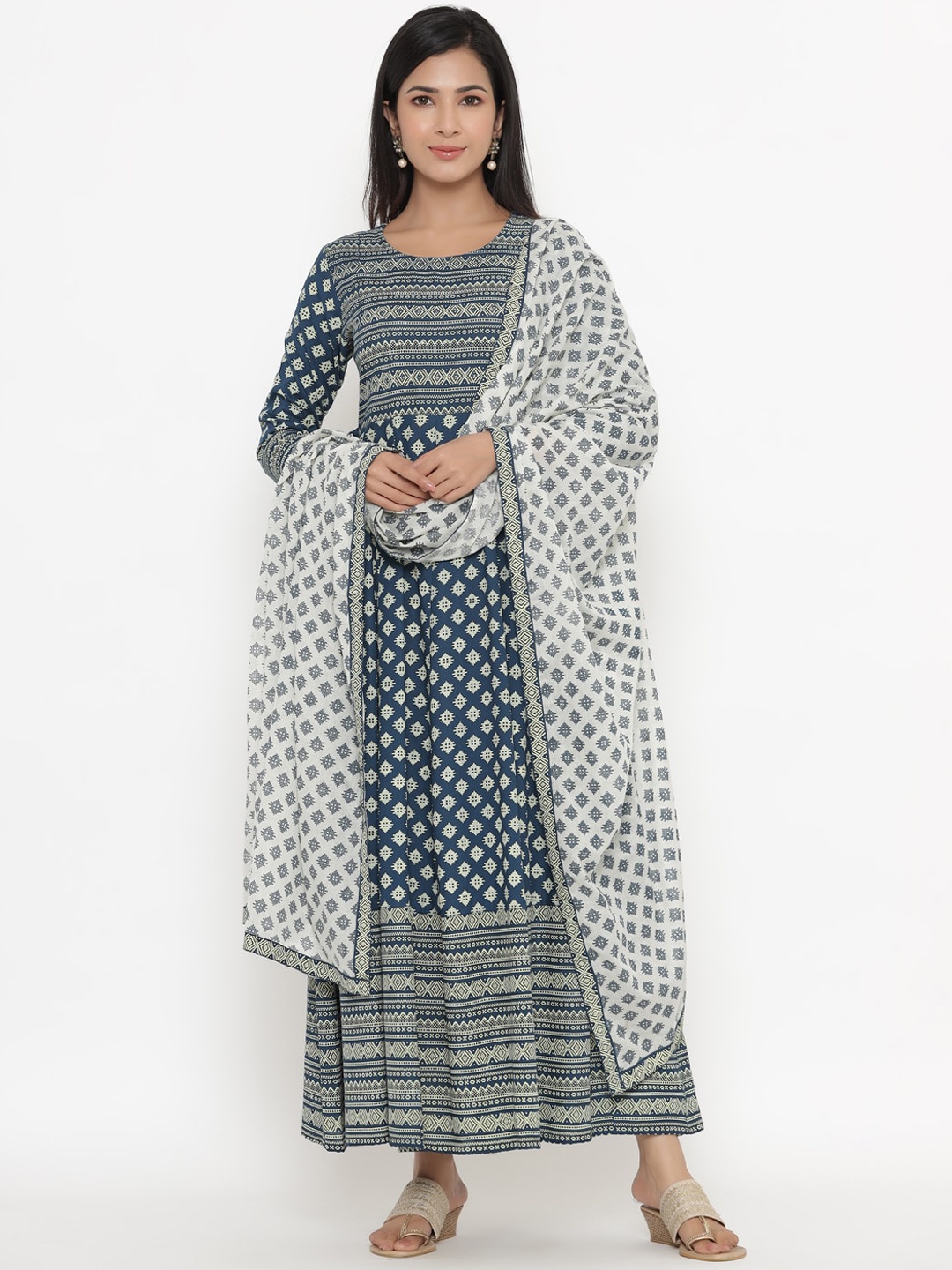 

kipek Women Teal & Off White Geometric Printed Empire Kurta With Dupatta