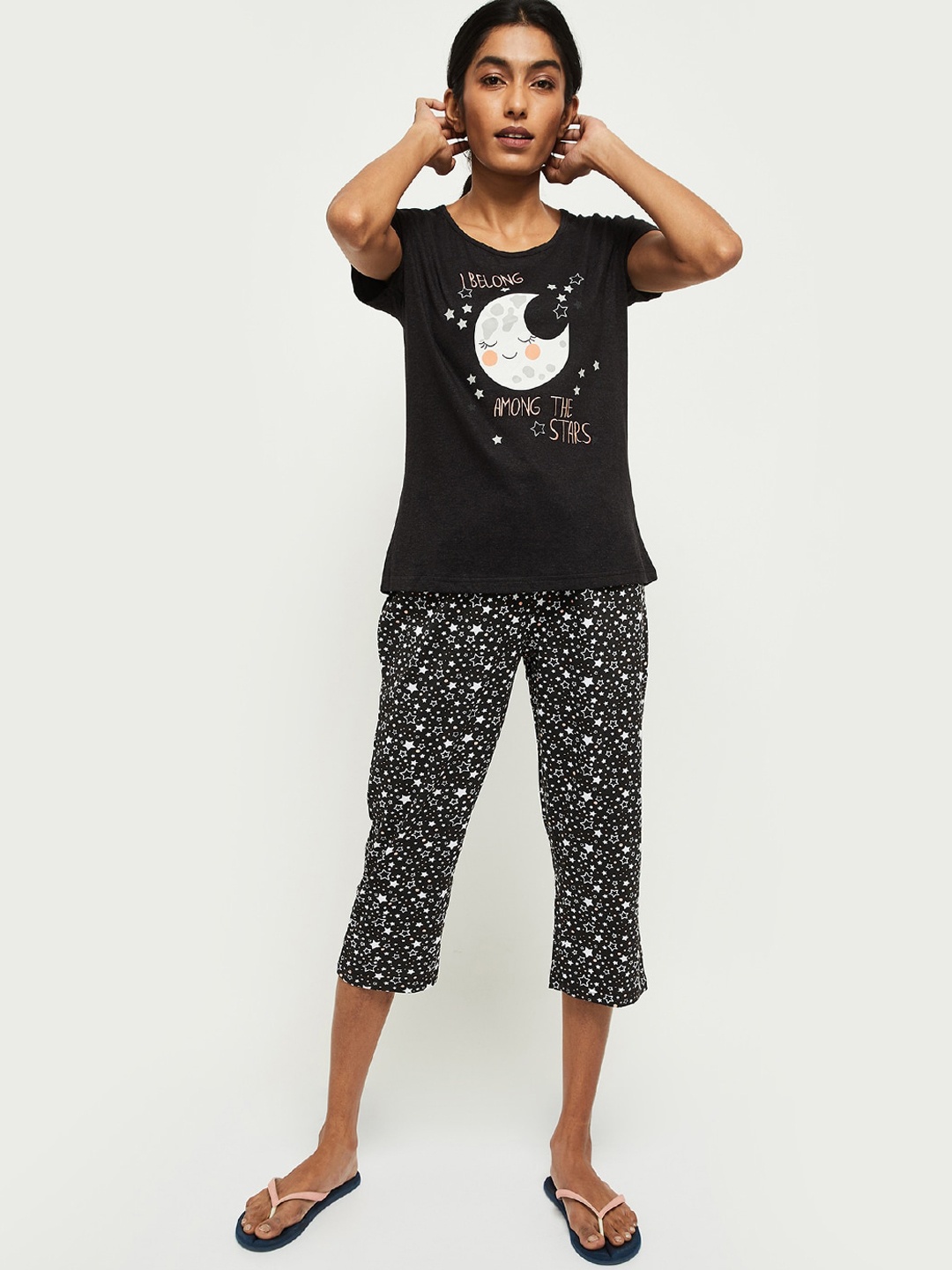 

max Graphic Print Lounge T-shirt with Capris, Grey