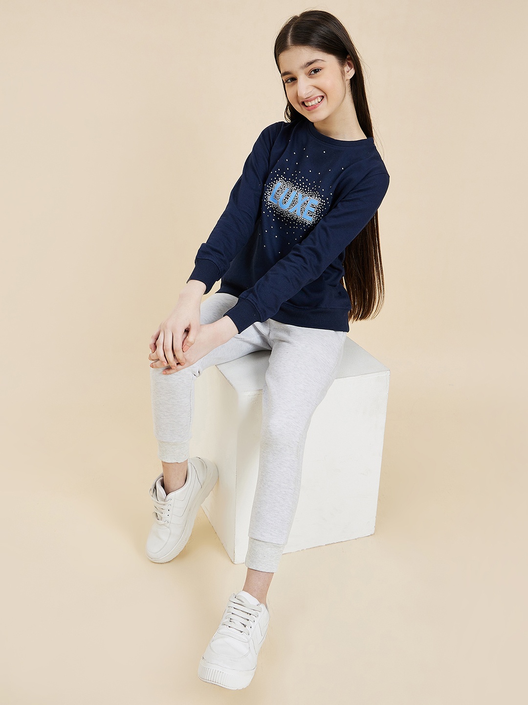 

Sweet Dreams Girls Navy Blue Typography Print Sweatshirt