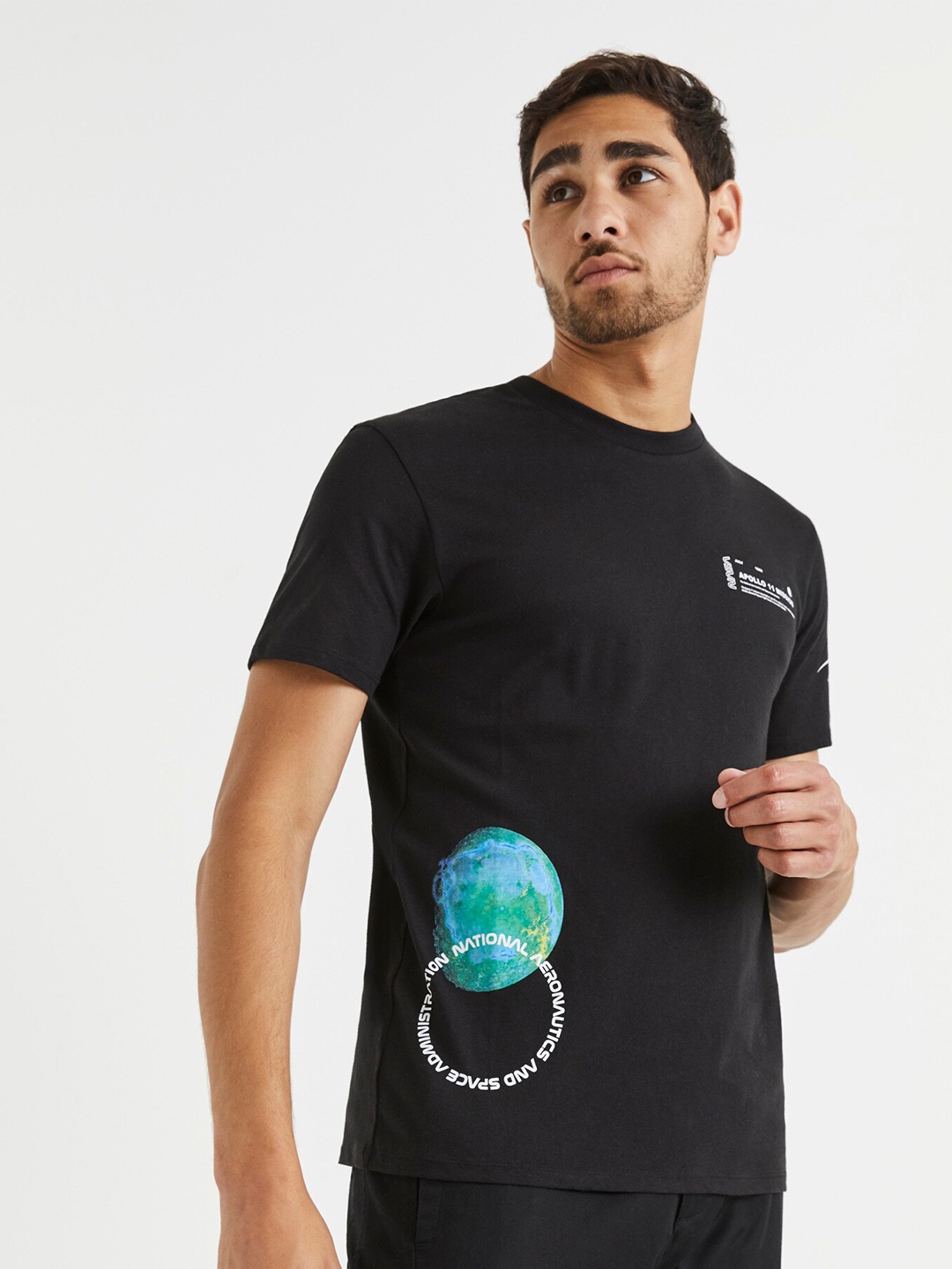 

Celio Men Black Printed T-shirt