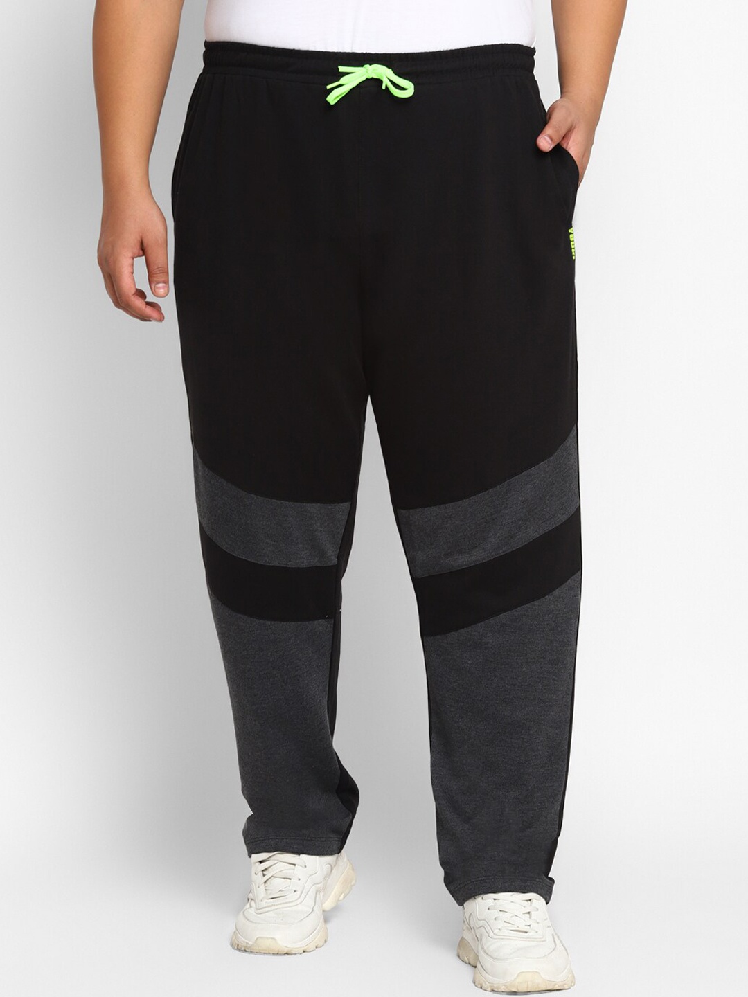 

Yuuki Men Black & Grey Colourblocked Plus Track Pants