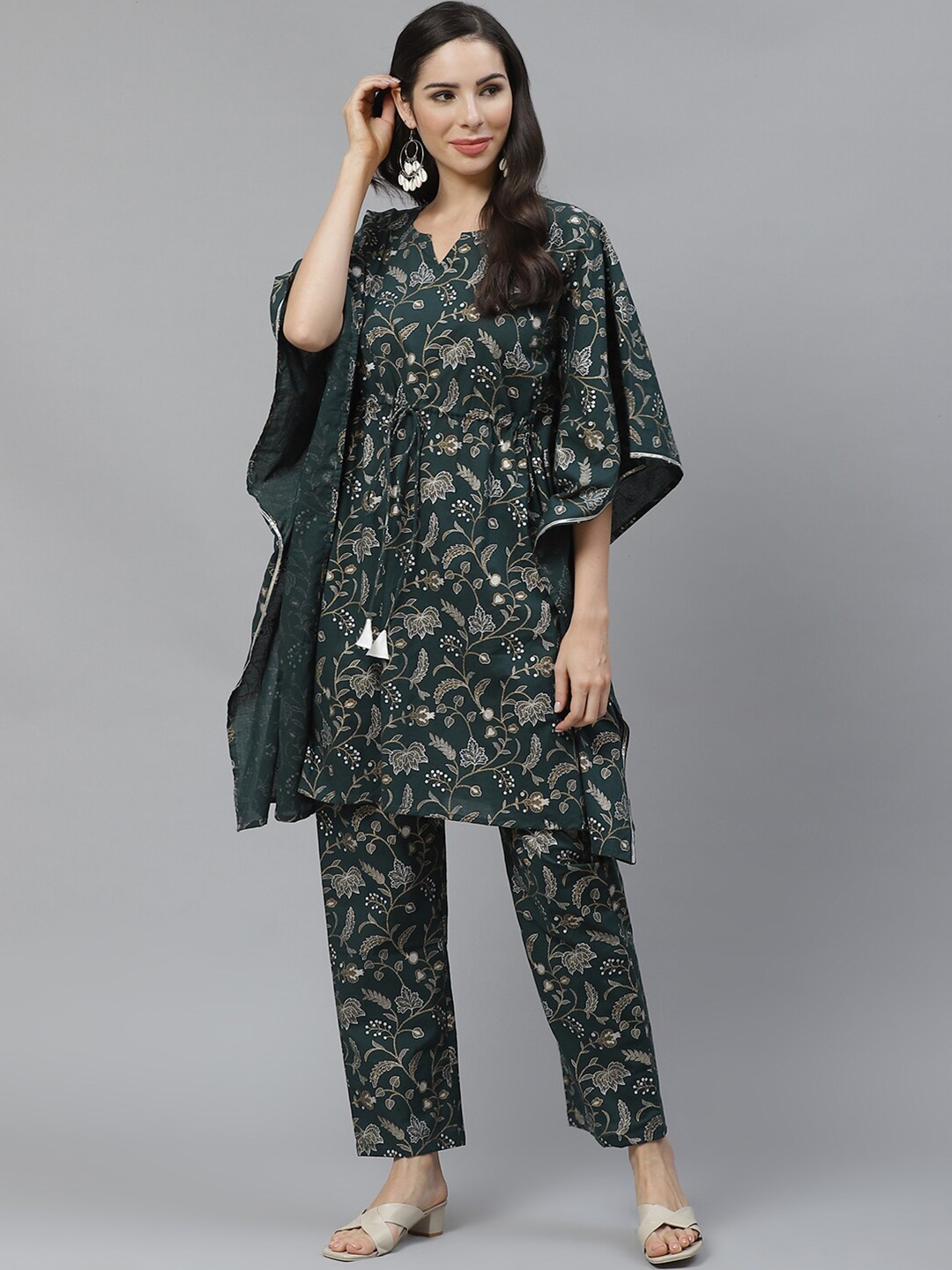 

Yuris Women Green & Brown Printed Pure Cotton Tunic with Trousers