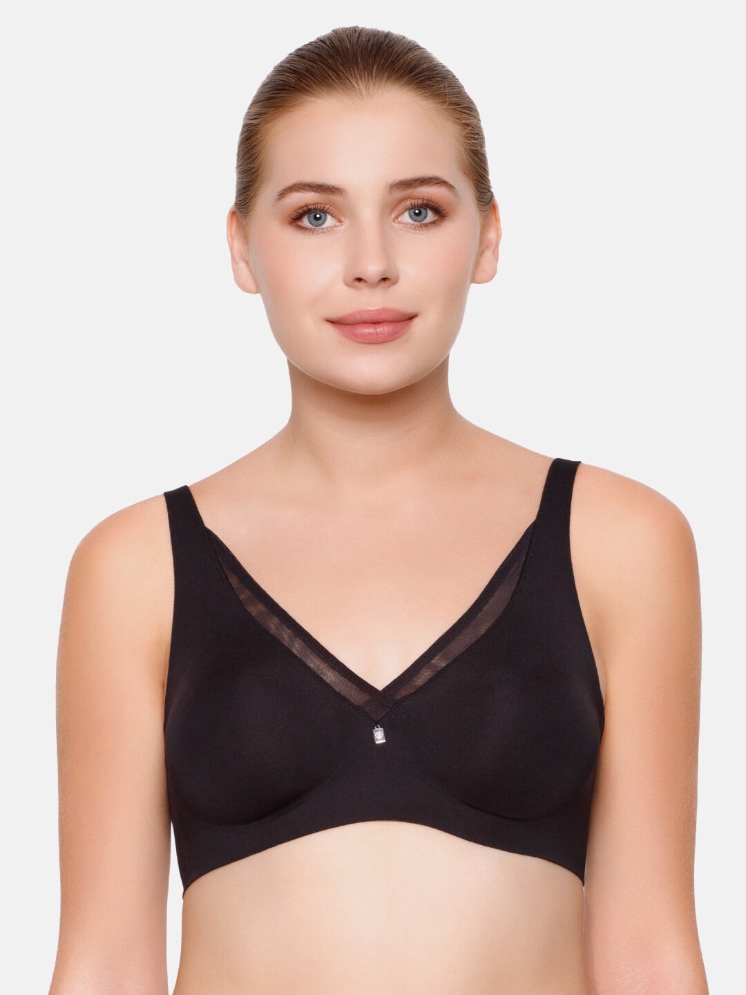 

Triumph True Shape Sensation Non Padded Wireless 360deg Support Minimizer Bra, Black