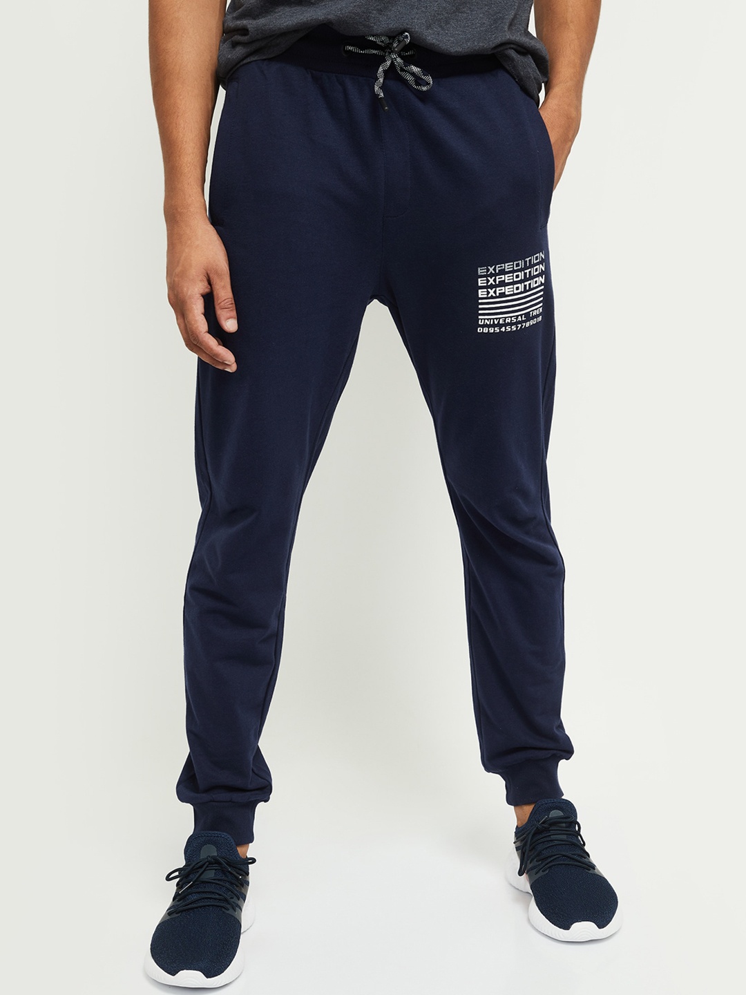 

Max Men Navy Blue Solid Joggers