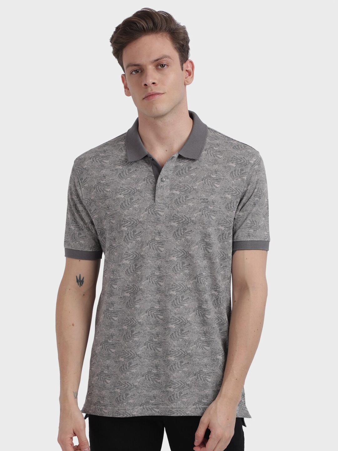 

ColorPlus Men Grey Polo Collar T-shirt