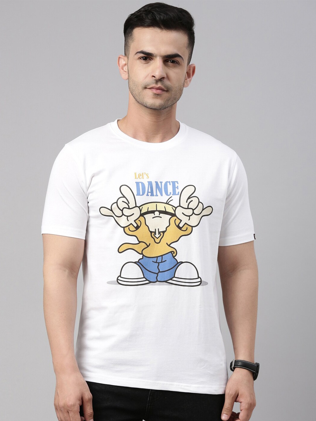 

Bushirt Men White Printed Pure Cotton T-shirt