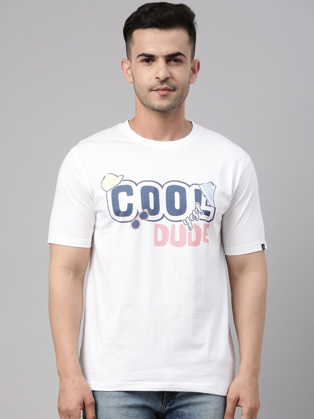 

Bushirt Men White Printed Pure Cotton T-shirt