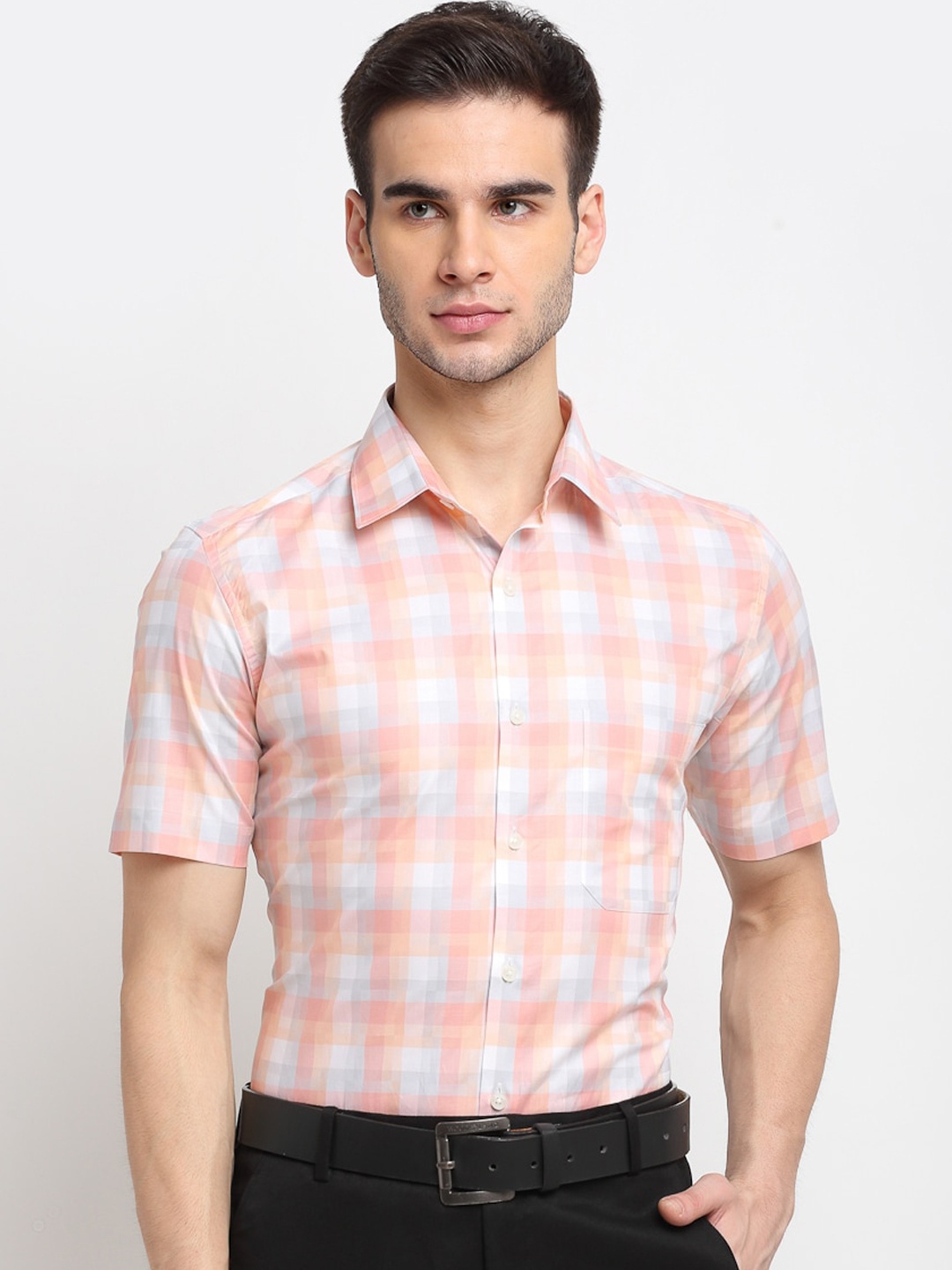 

FINNOY Men Peach-Coloured & White Slim Fit Cotton Opaque Checked Casual Shirt