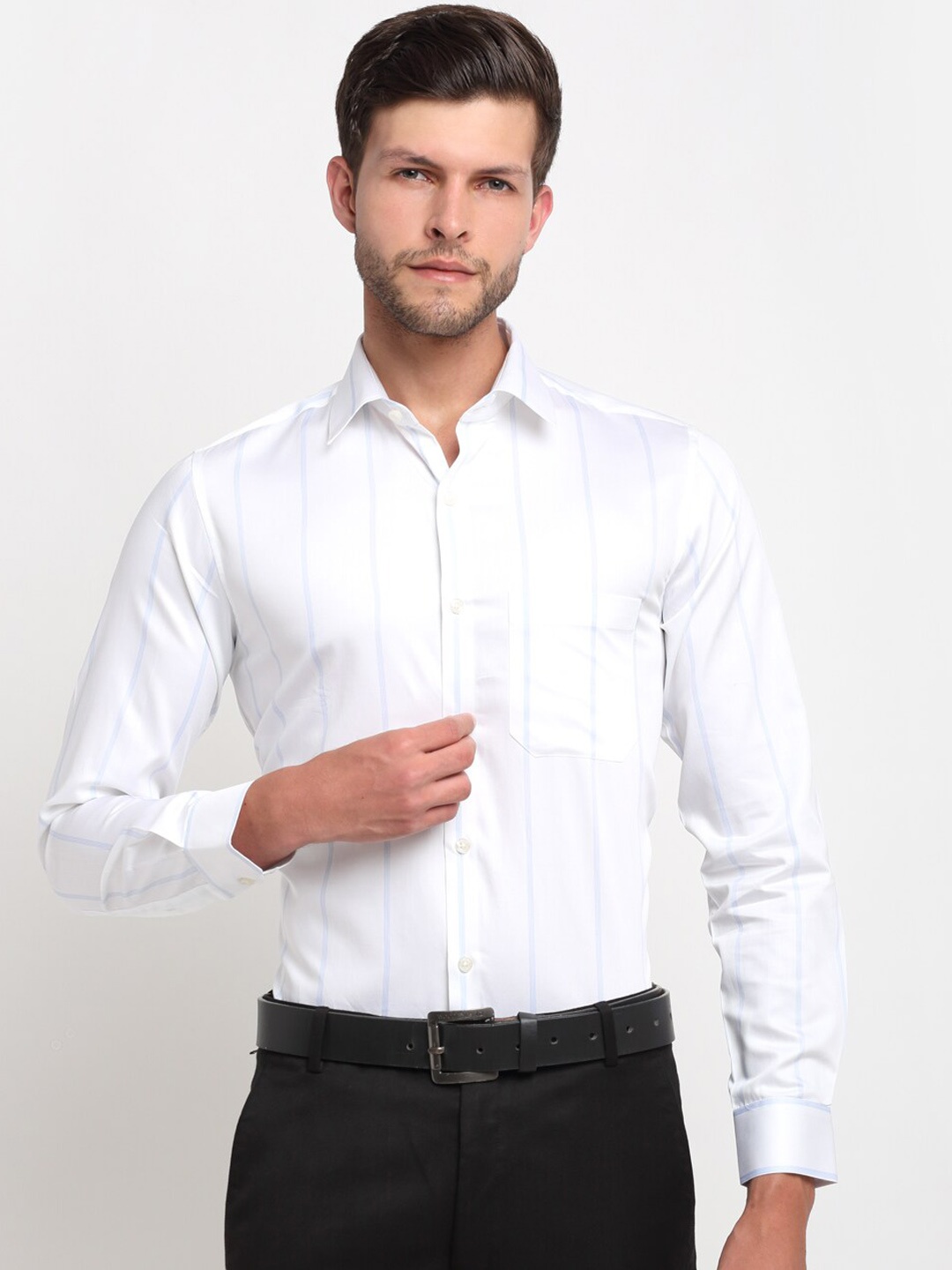 

FINNOY Men White Opaque Striped Formal Shirt