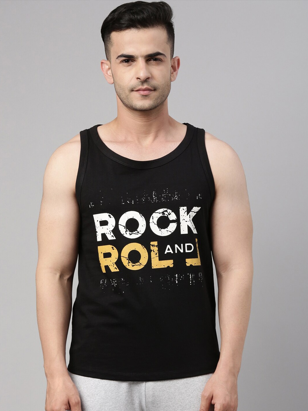 

Bushirt Men Black Printed Pure Cotton T-shirt