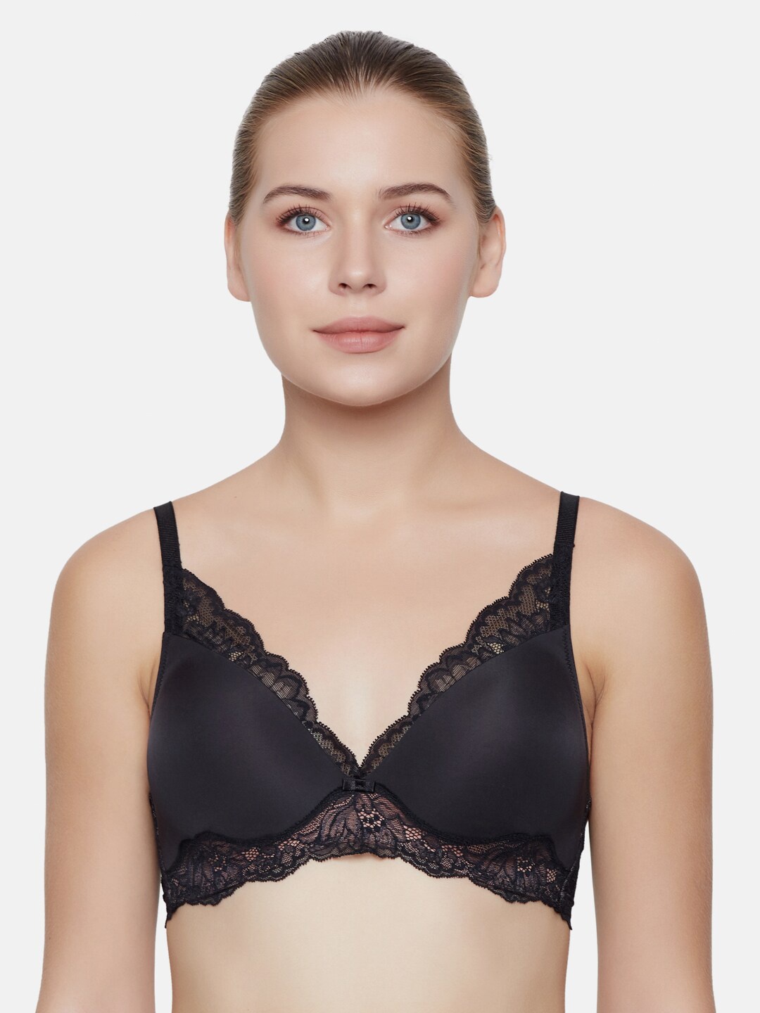 

Triumph Amourette Charm Padded Wireless Classic Lace Bra, Black